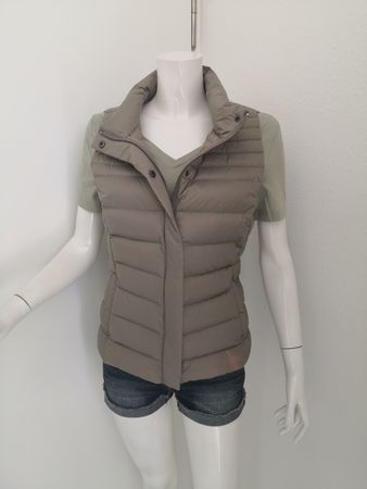 🤩MANGO DAUNEN-GILET GRÜN