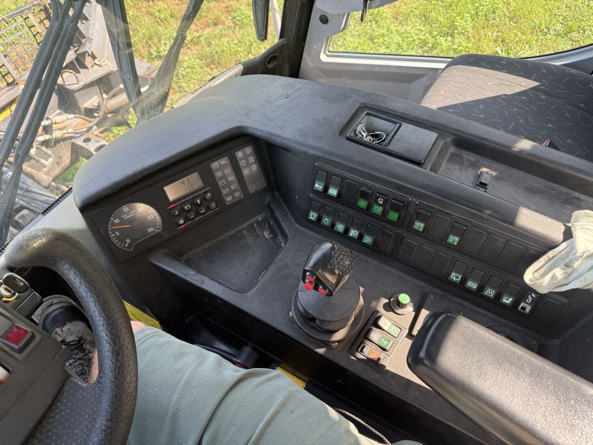 Excavateurs: Pistenbully 100  – D'occasion à Villeneuve VD par Tiennot 3