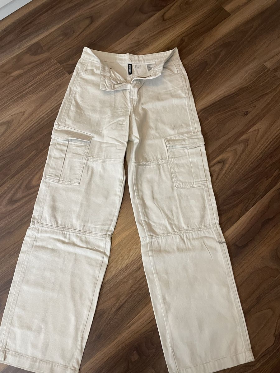 H&M Jeans: Damen Hose Gr.34 H&M – Nuovo (secondo la descrizione) da Bettlach venduto da A-M