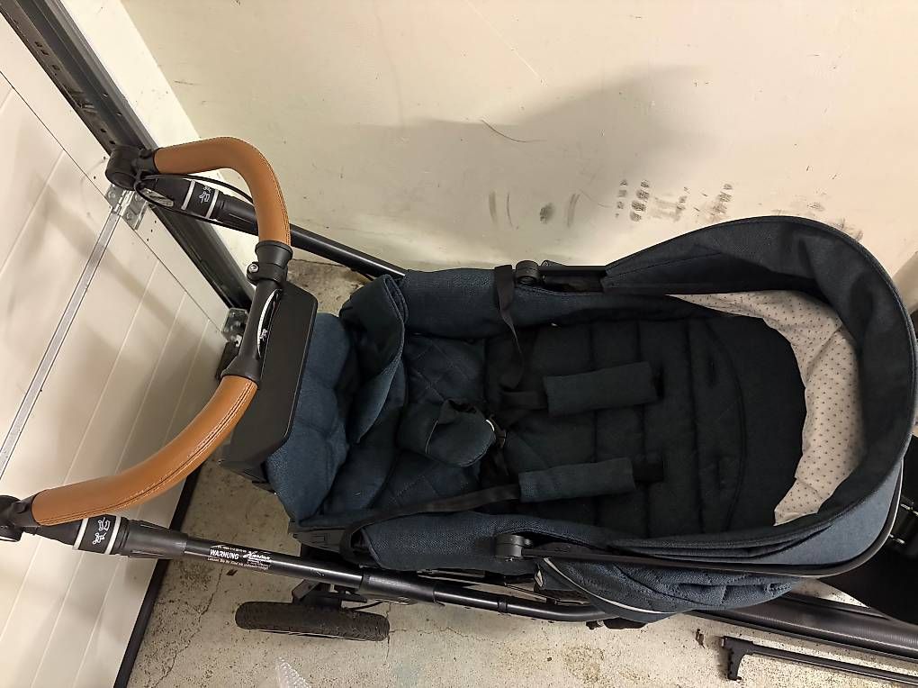 Hartan Kinderwagen: Kinderwagen Hartan R1 inkl. Babyschale – Gebraucht aus Hinteregg von Caecue 1