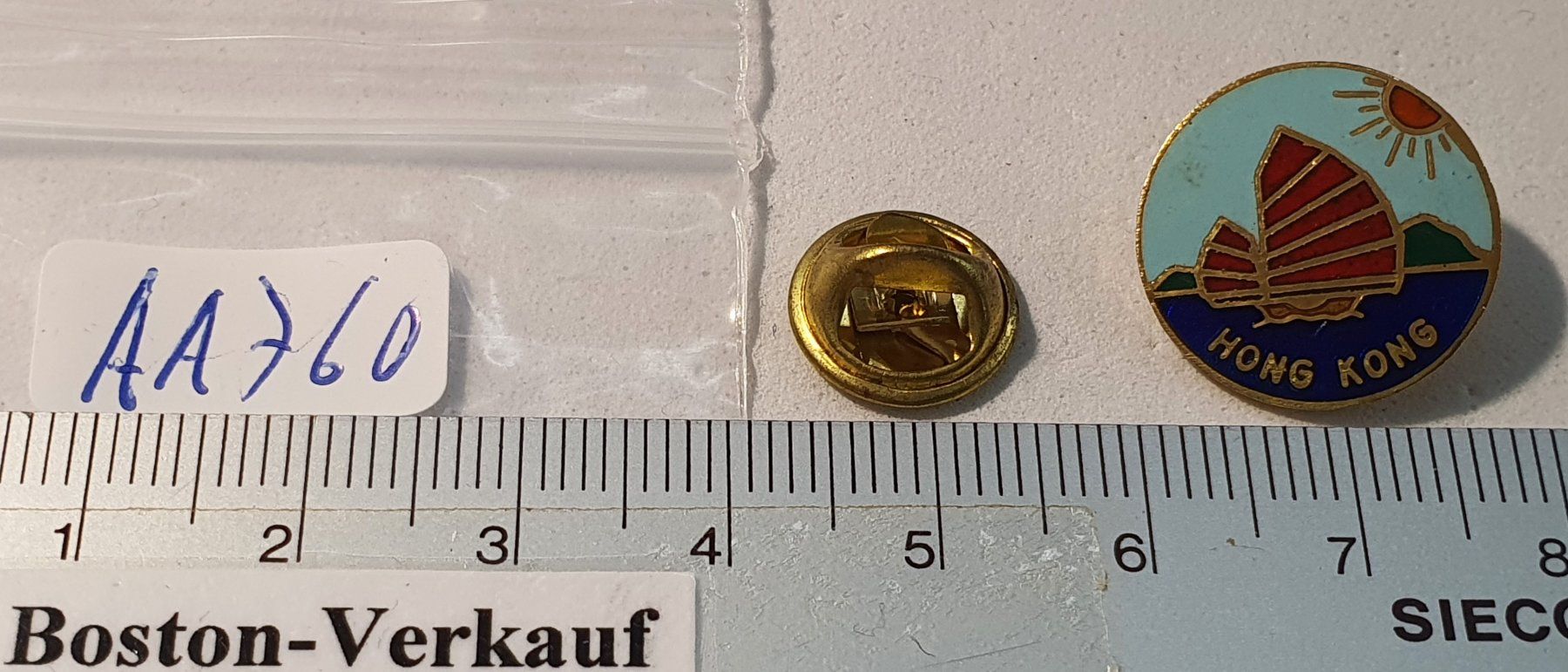 Placchette & Badge: AA760 - Pin Hong Kong Schiff – Usato da Reinach BL venduto da Boston-Verkauf 1