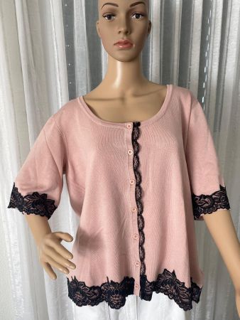 Perfekter Auftritt - einmalige Strickjacke mit Spitzen, XL