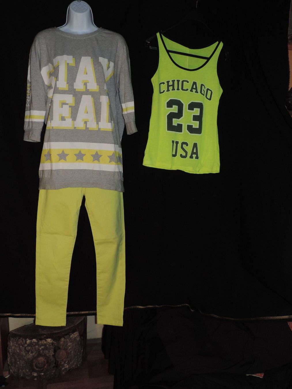 Kleiderpakete: 2 ensembles outwear jaune fluo – Gebraucht aus Genève von Axelle333 3