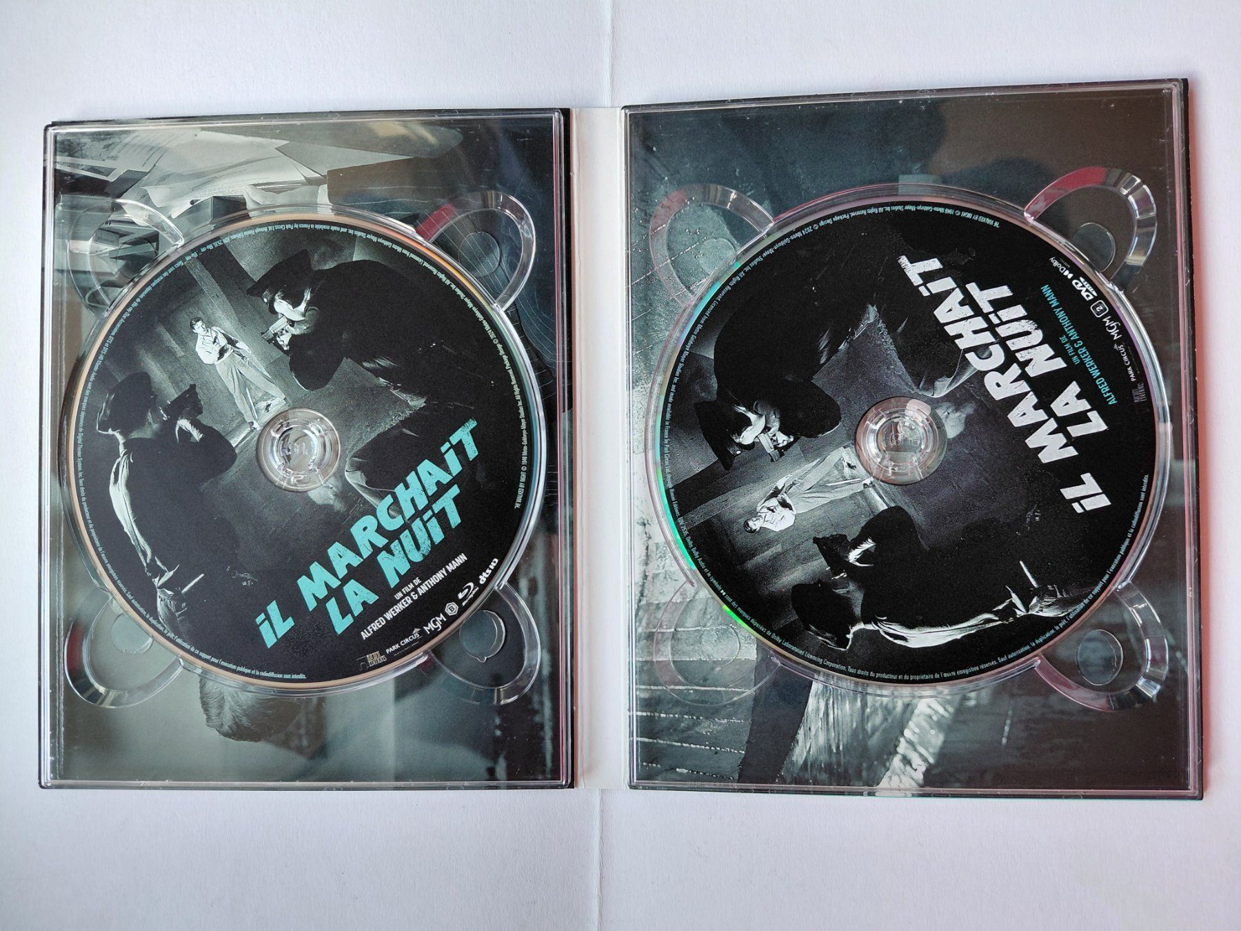 Tutti i DVDs: IL MARCHAIT LA NUIT – Usato da Denges venduto da Hellboy10 2