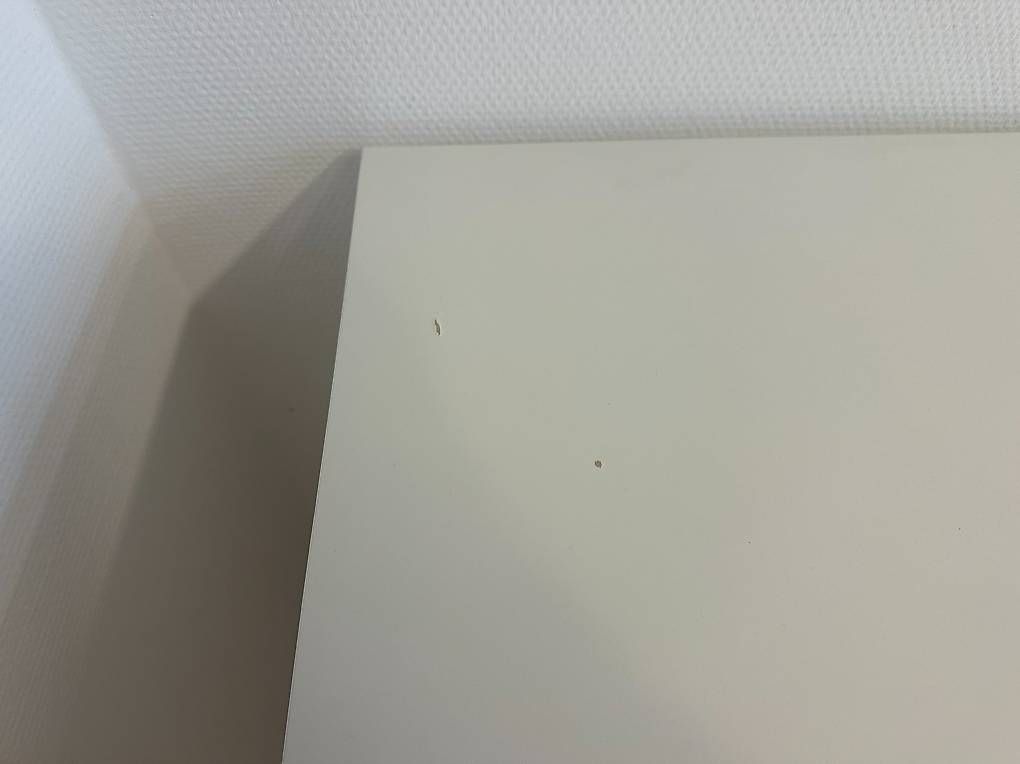 Ikea Scrivanie: Ikea Malm Schreibtisch (Gratis) – Usato da Luzern venduto da tom_zzfx 2