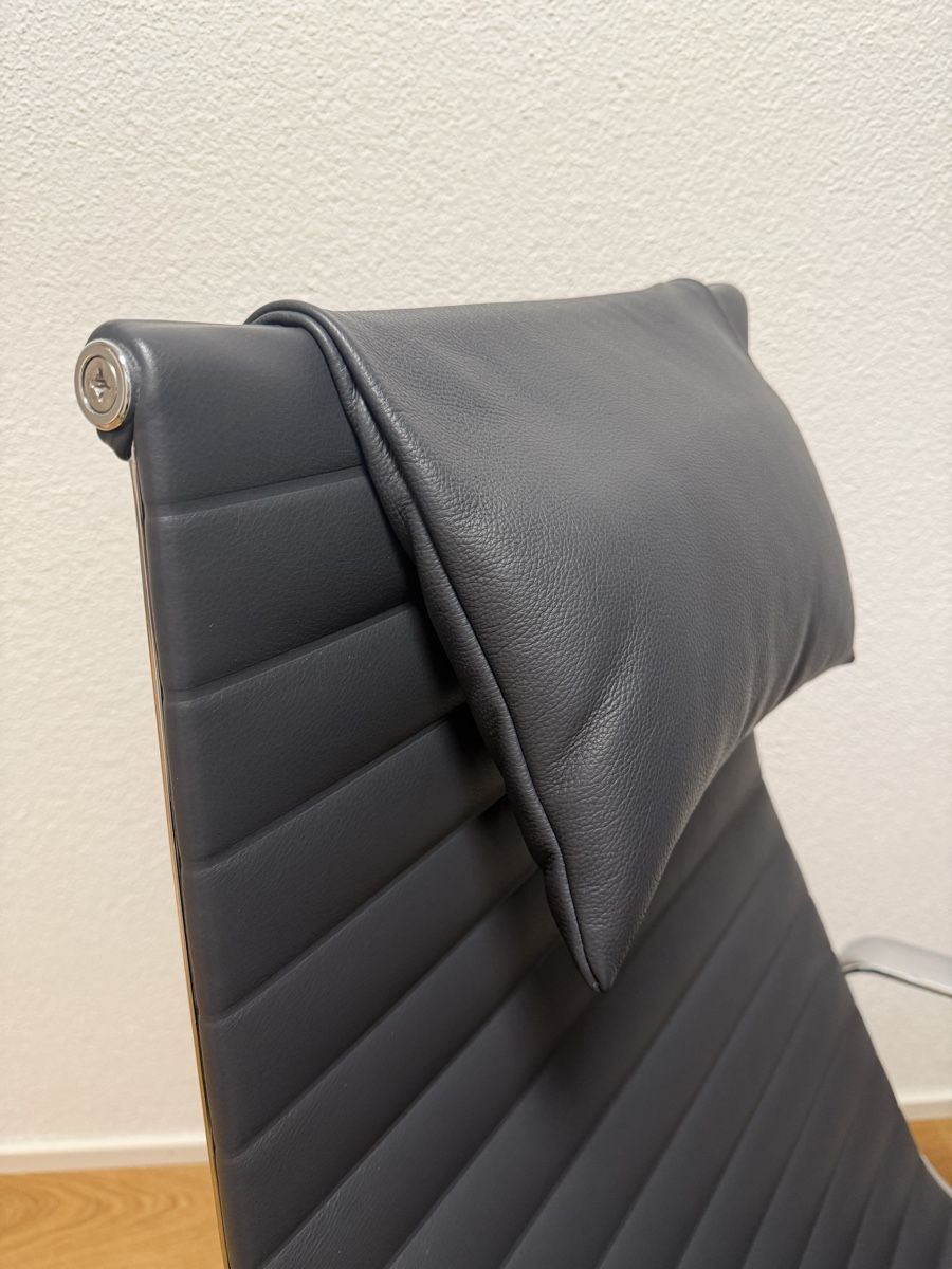 Vitra Poltrone: Vitra EA124 Aluminium Chair – Usato da Embrach venduto da ale_x8qw 2