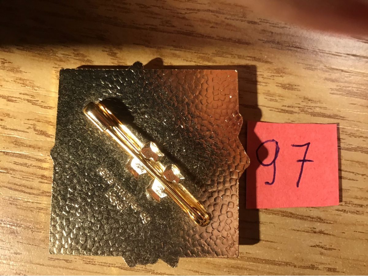 Basler Placchette & Badge: Baslerfasnachtsplaketten Gold 1997 – Usato da Arlesheim venduto da printz01 1