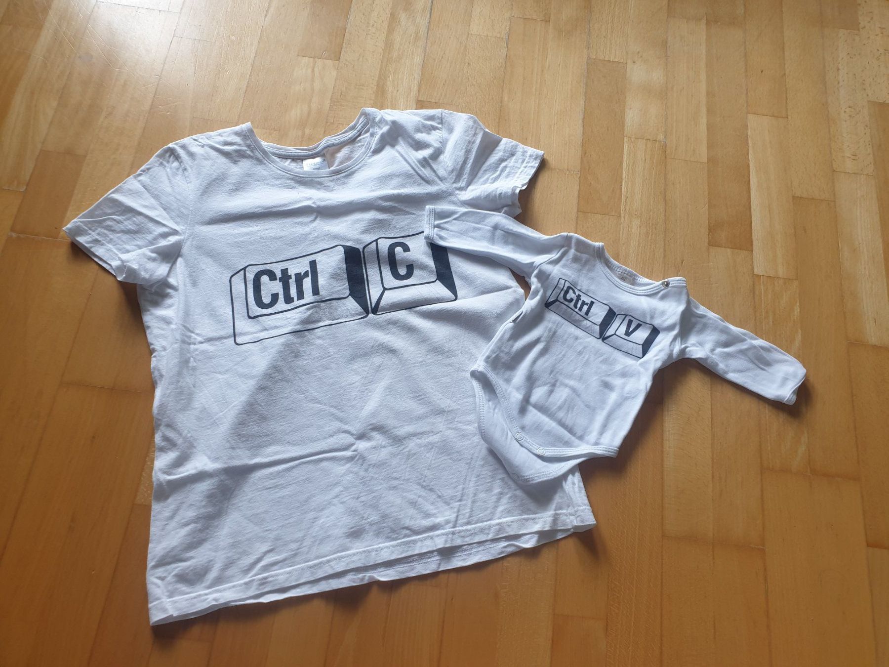Lotti & Set di vestiti: Herziges Mama + Baby Set – Usato da Pfäffikon SZ venduto da gosia912
