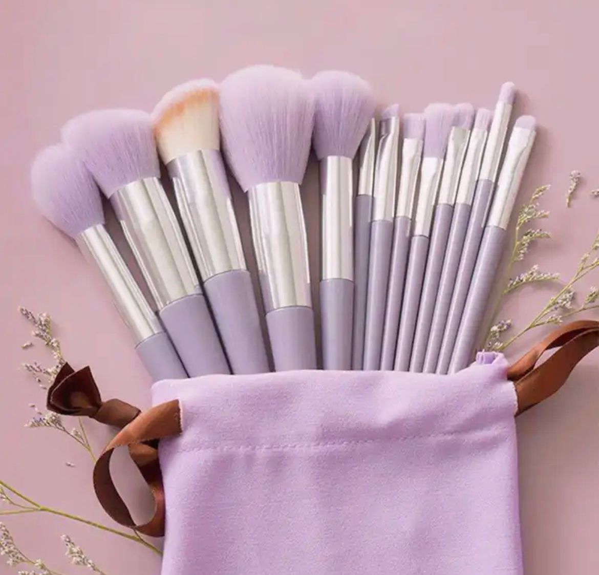 Make-up: 13 Pinsel für Make-up – Neu und originalverpackt aus Oberegg von Alepokemon