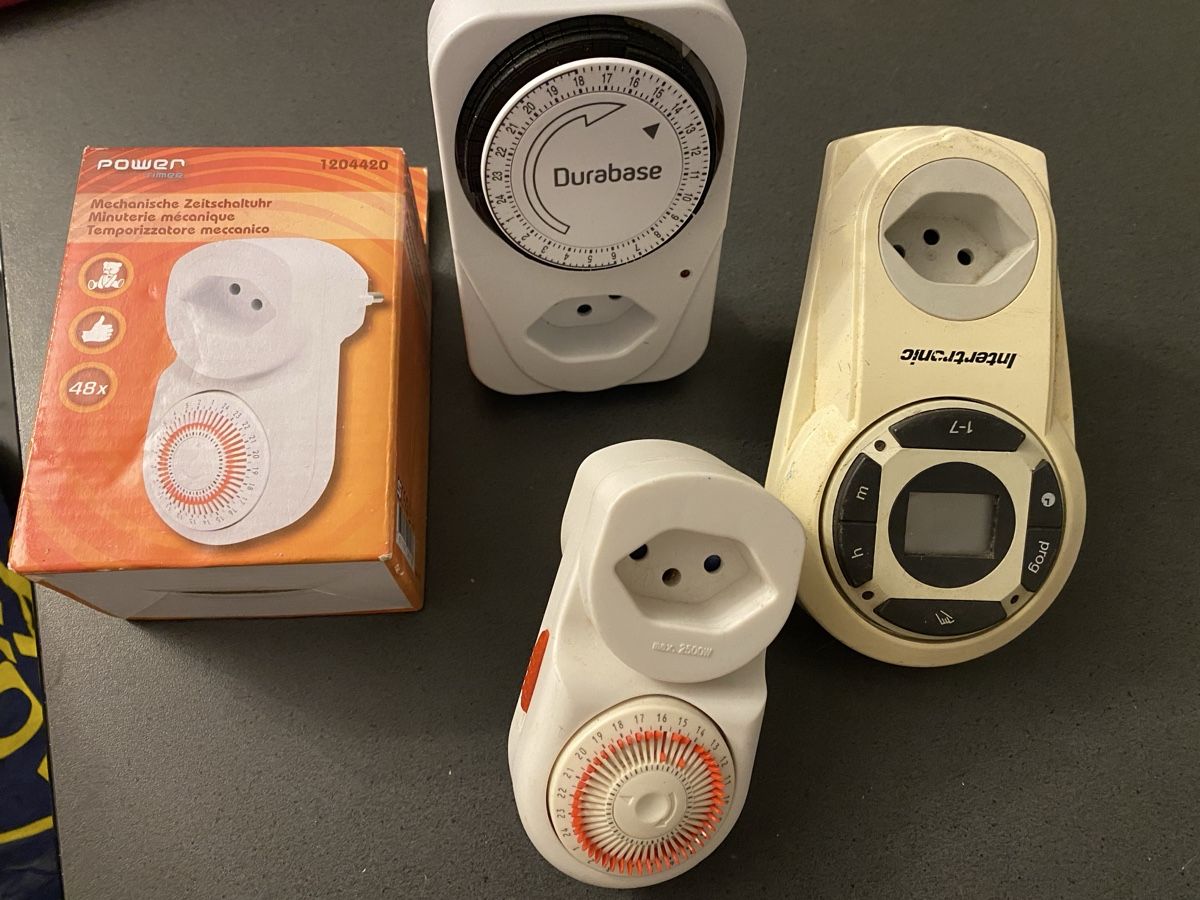 Schalter: Zeitschaltuhren-Set: Power, Durabase, Intertronic – Gebraucht aus Leibstadt von Shopcity