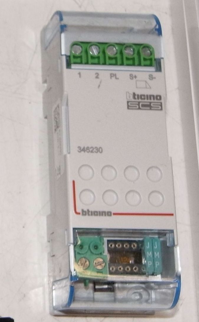 Componenti elettronici: Legrand/Bticino Sprechanlage Classe 100 – Usato da Männedorf venduto da livesteam 1