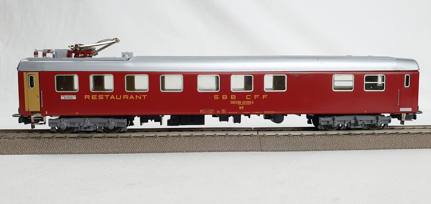 Märklin Modelleisenbahnen: Märklin 4068 SBB Speisewagen WR , Version: 1969 – Gebraucht aus Seon von voAllBah