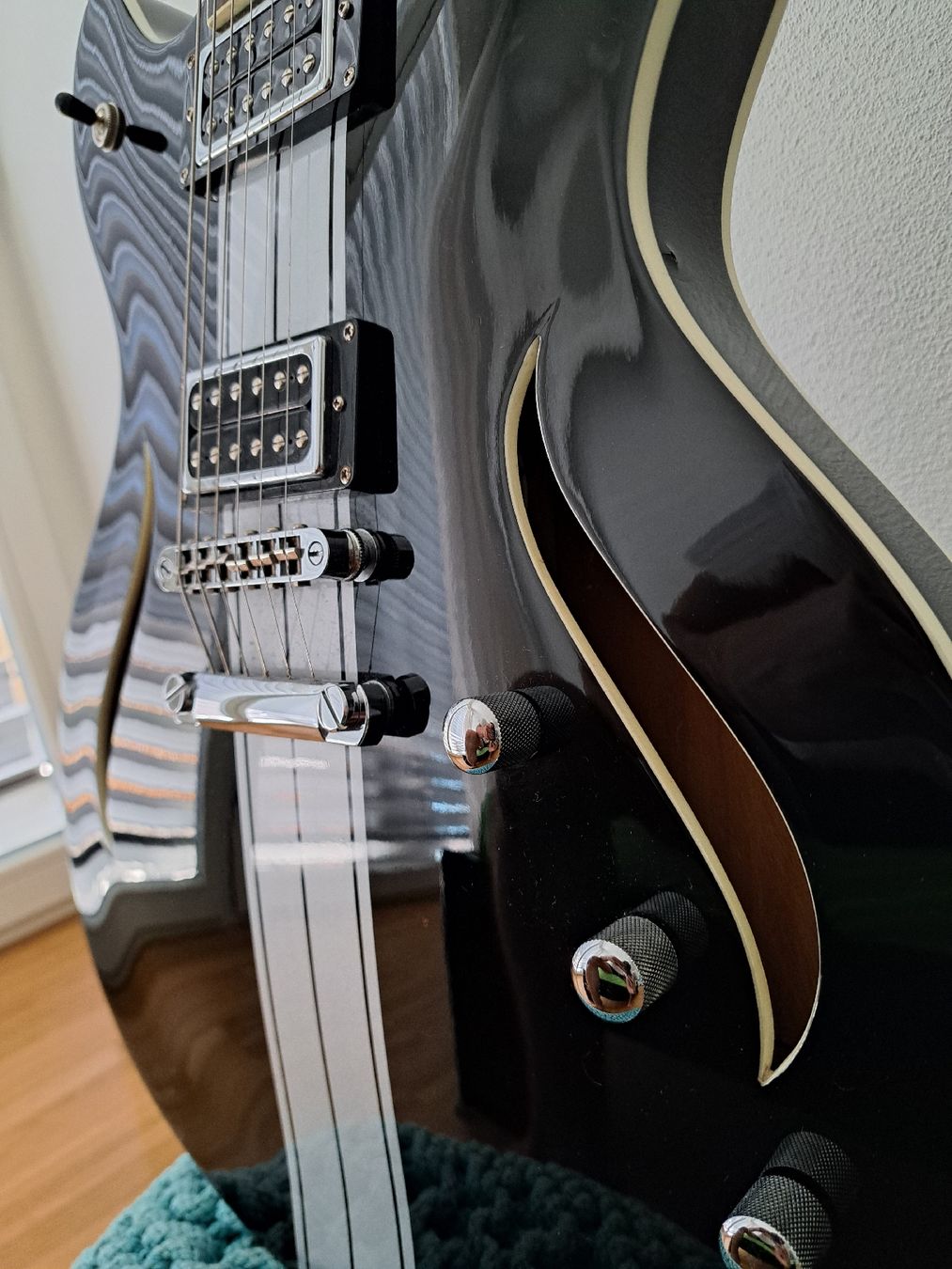 Musikinstrumente: VGS Mustang ES Style – Gebraucht aus Kaltbrunn von Guitaredaniel 2