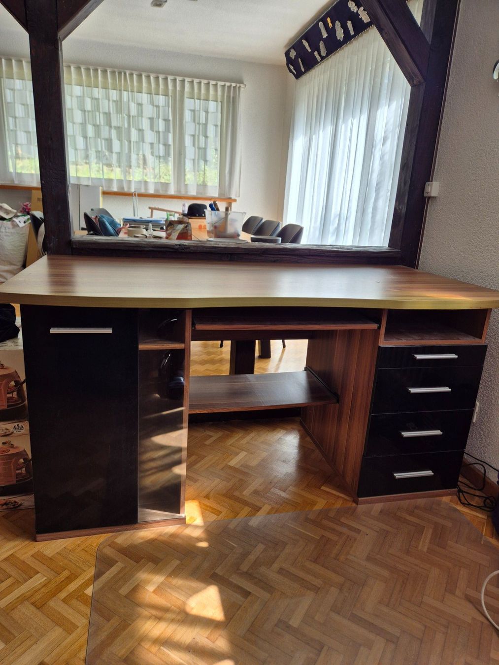 Bureaux: Schreibtisch , Bürotisch , Computertisch – D'occasion à Arlesheim par Bmw3204