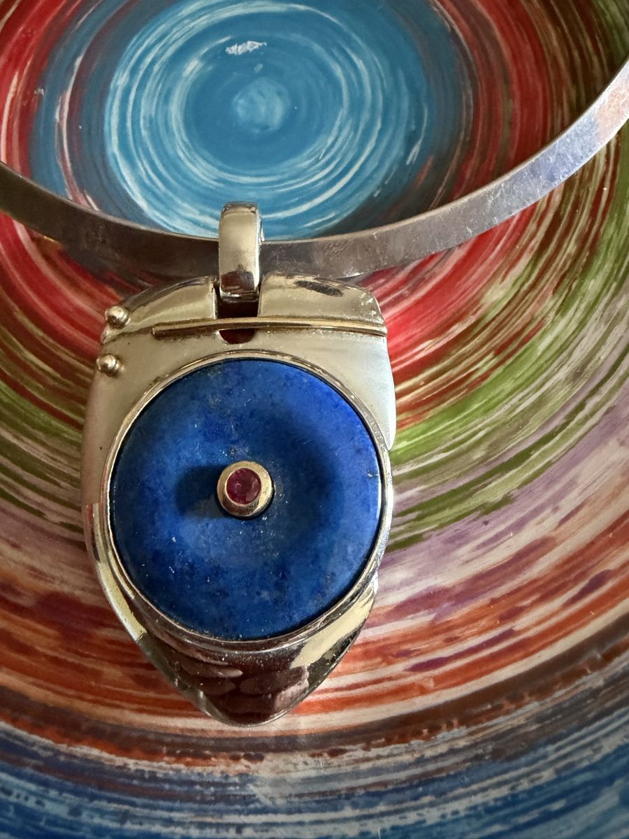 Ketten: Collier argent avec pendentif l lapis lazuli et rubis – Gebraucht aus Delémont von amo_jx5x 1