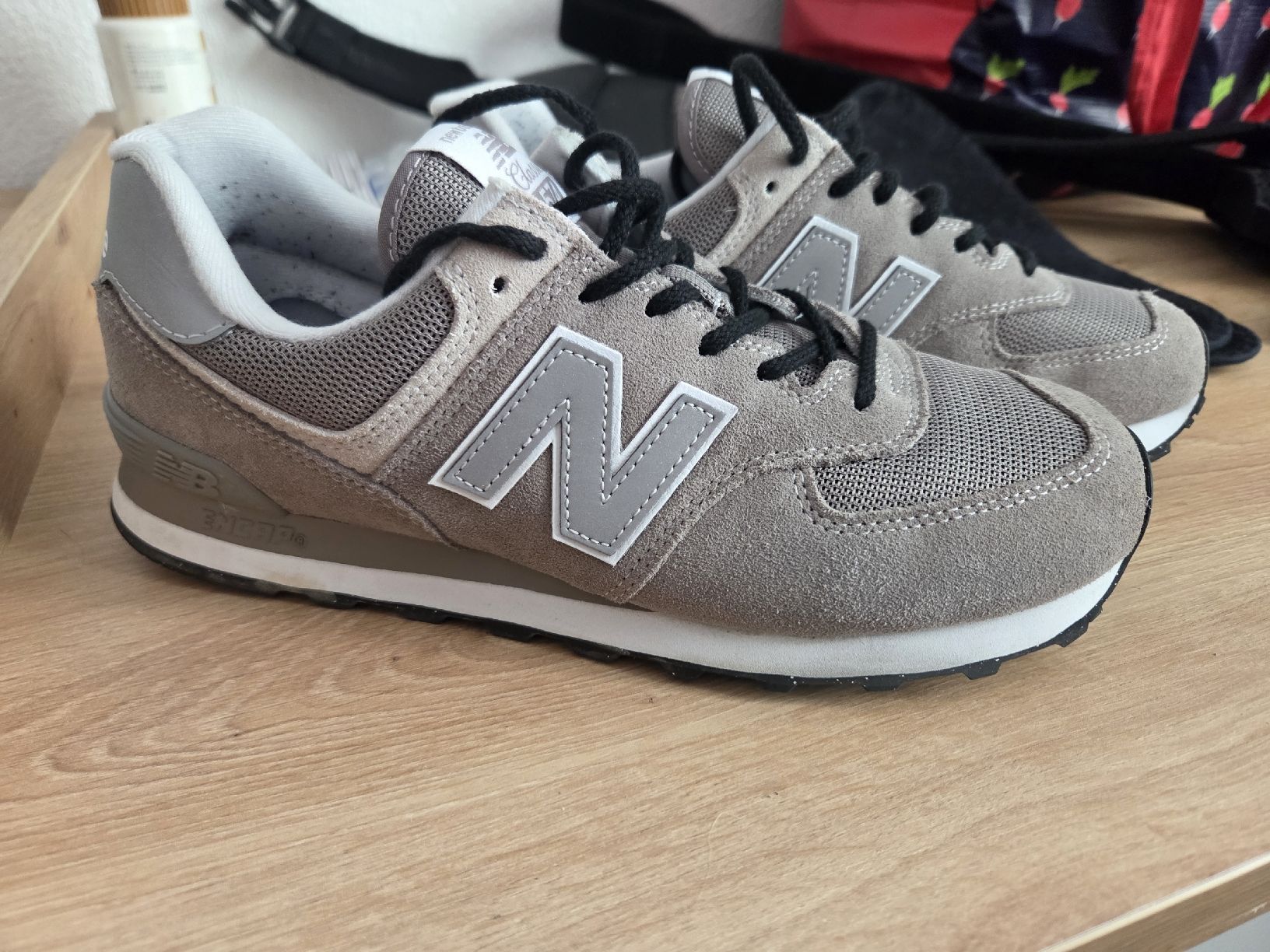 New Balance Herrenschuhe: Sneaker New Balance 574 grau – Gebraucht aus Oberbipp von sva_vrf8 1