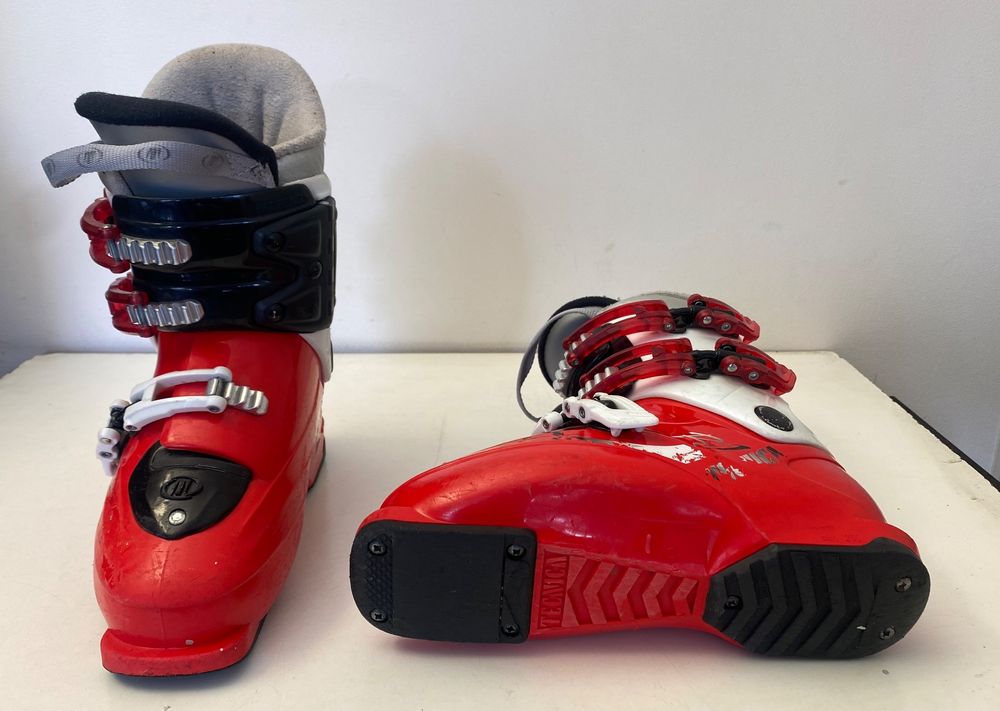 Tecnica Chaussures garçon: Skischuhe Kinder TECNICA Grösse 33 (21.0) – D'occasion à Brüttisellen par SkiverkaufStepan
