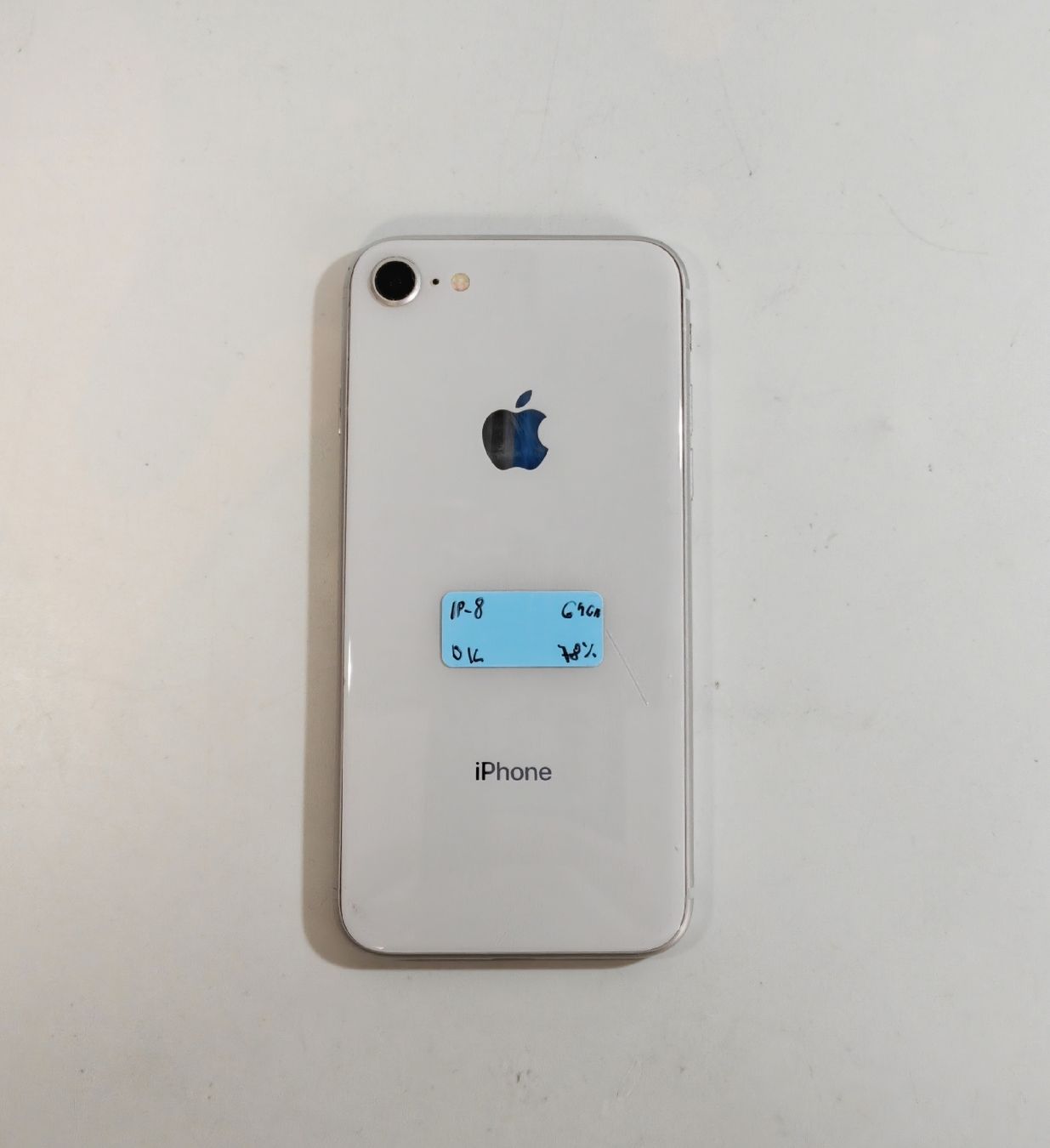 Apple Telefoni cellulari / Smartphones: iPhone 8 weiss – Usato da Ehrendingen venduto da Rocky985 1