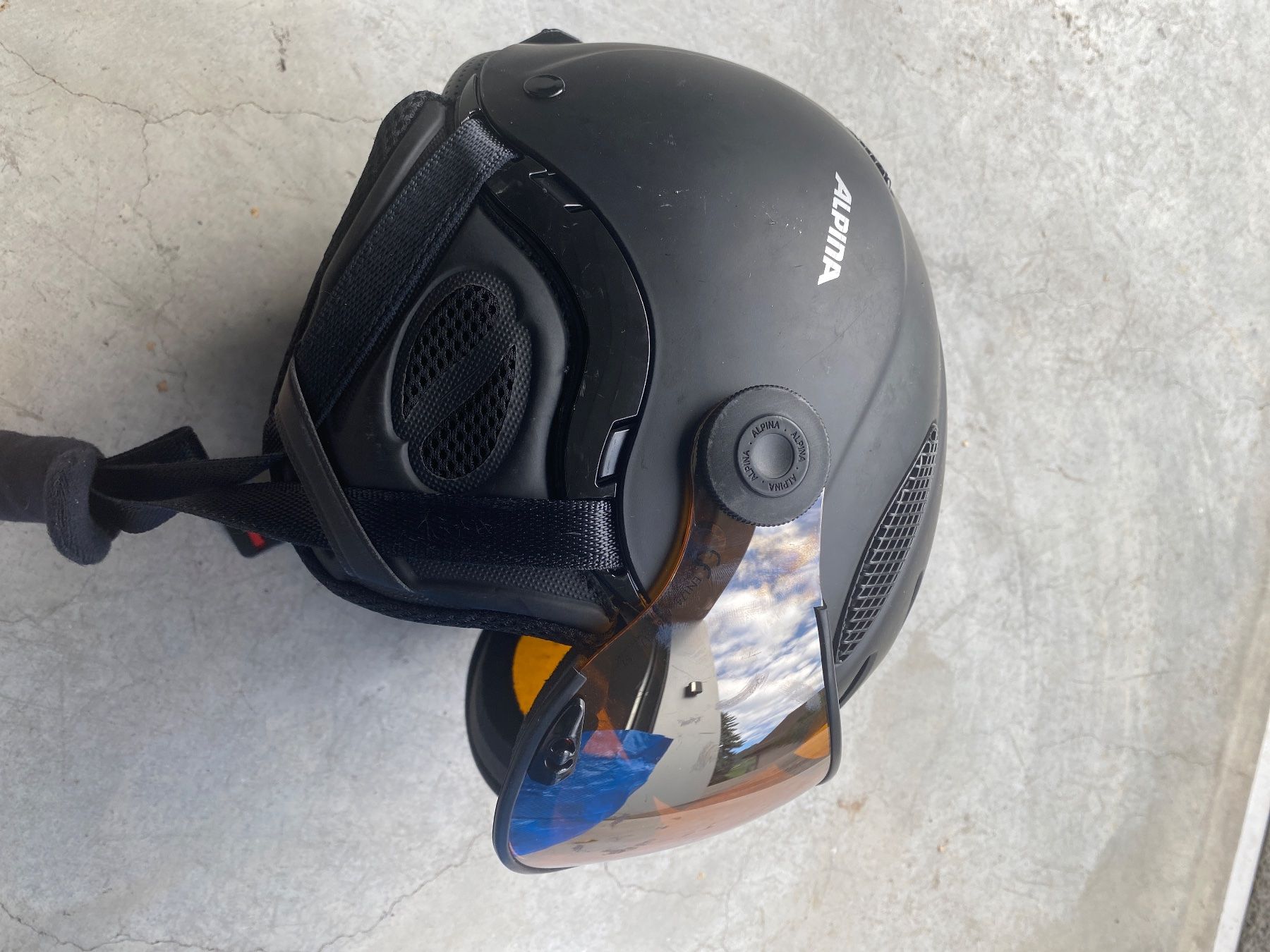 Alpina Caschi: Skihelm Alpina Gr. 55/57 – Usato da Herisau venduto da crisim