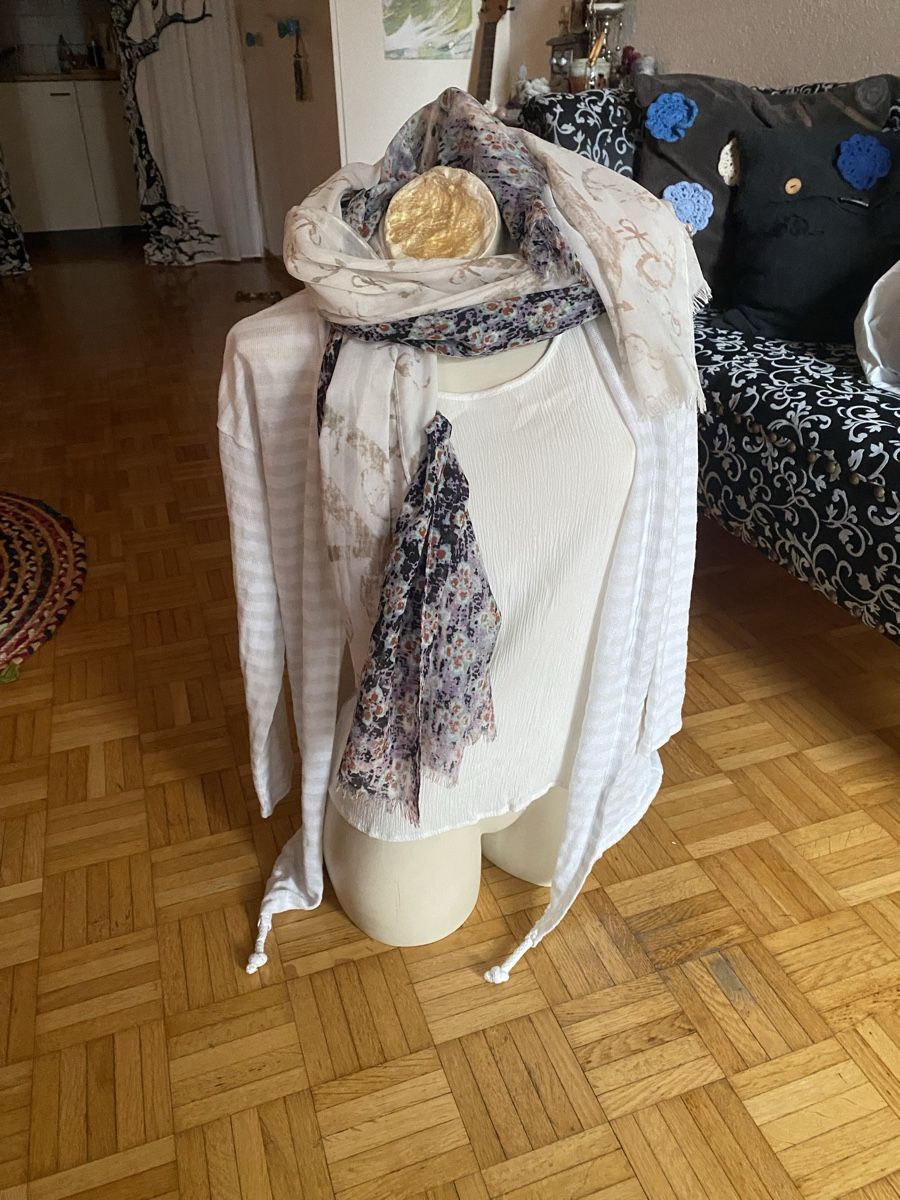 Blusen: 3Teiler – Neu (gemäss Beschreibung) aus Langenthal von flower101 1