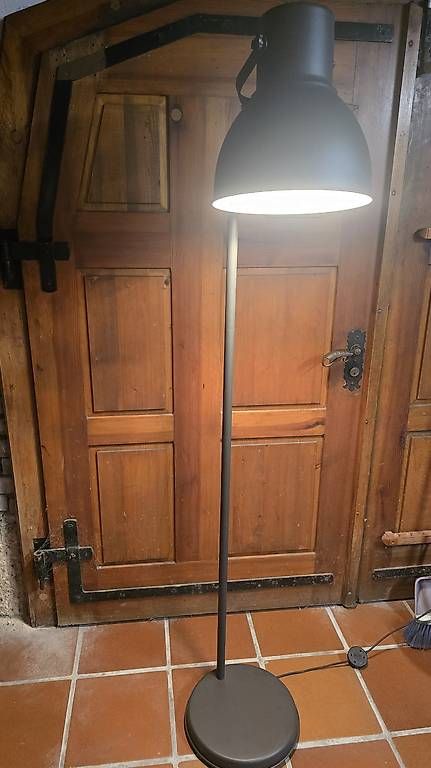 Lampes: Stehlampe – D'occasion à Märwil par Janifather 3