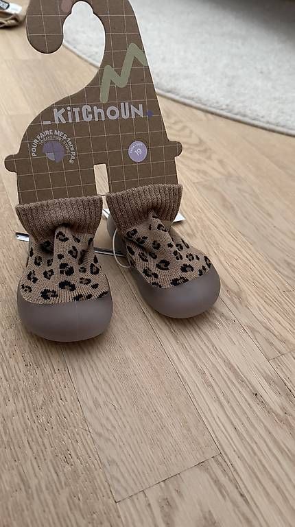 Scarpe per ragazzi: Chaussures bébé  – Usato da St-Blaise venduto da nor_7cly
