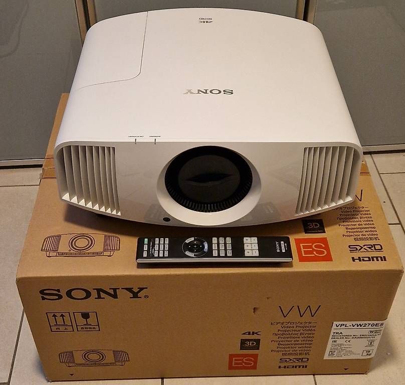 Sony Proiettori: 4K Projektor Beamer Sony VPL-VW270ES – Usato da Nürensdorf venduto da Jx3p