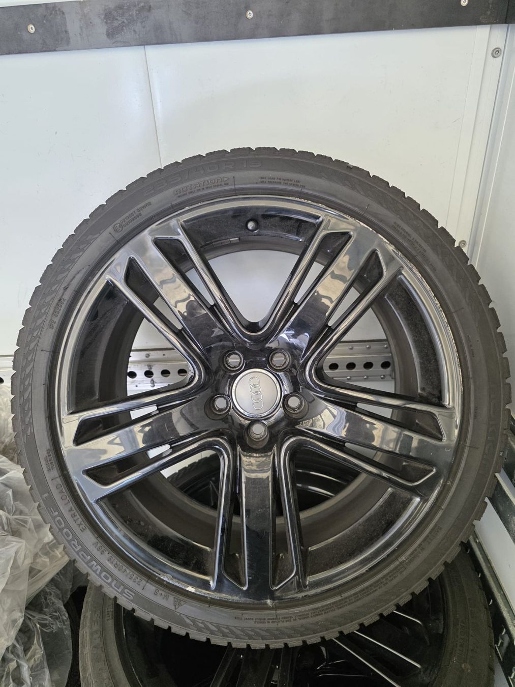 Audi Pneus & Roues: AUDI RS4 Winterräder 19Zoll – D'occasion à Regensdorf par Bay2020