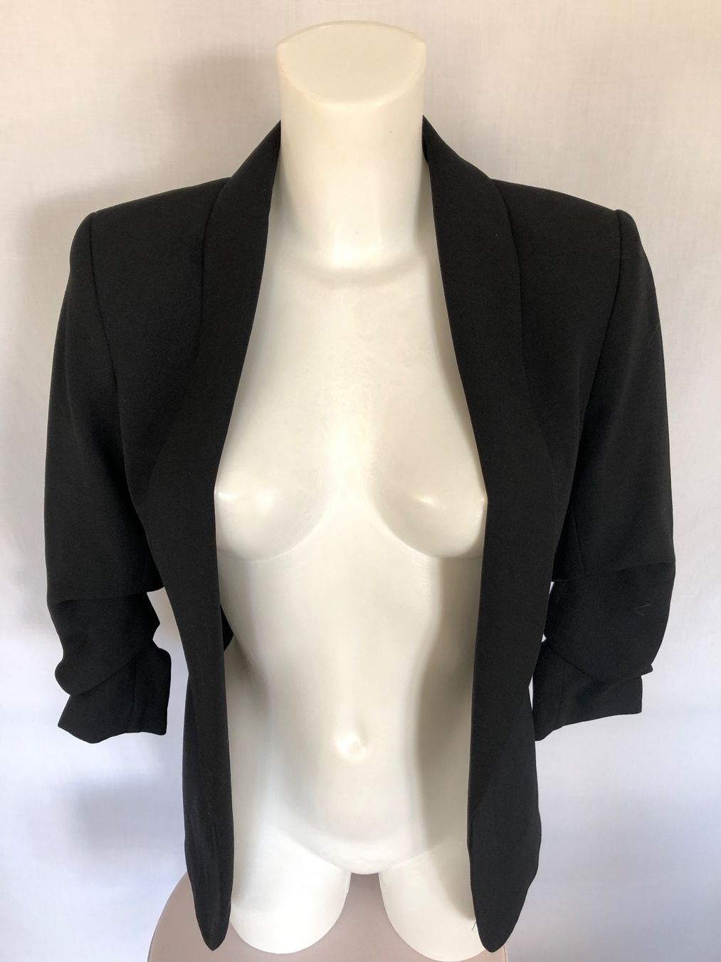 H&M Jacken: Veste noire H&M manches accordéon taille 34 comme neuve – Neu (gemäss Beschreibung) aus Coppet von Vanessamode 2