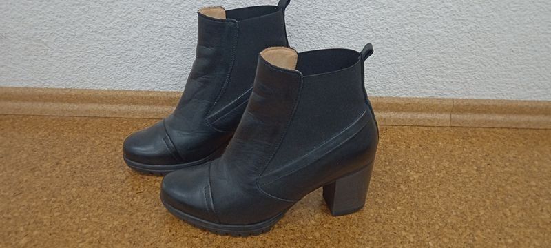 Scarpe da donna: Stiefelette Leder Gr. 38 - Marke Werner – Usato da Oberhofen AG venduto da iitf2020