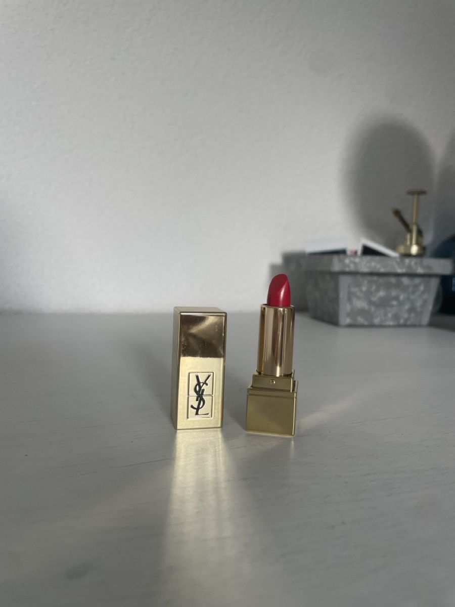 Make-up: Rouge à lèvres YSL doré occasion – Nuovo (secondo la descrizione) da St-Imier venduto da len_h9sv