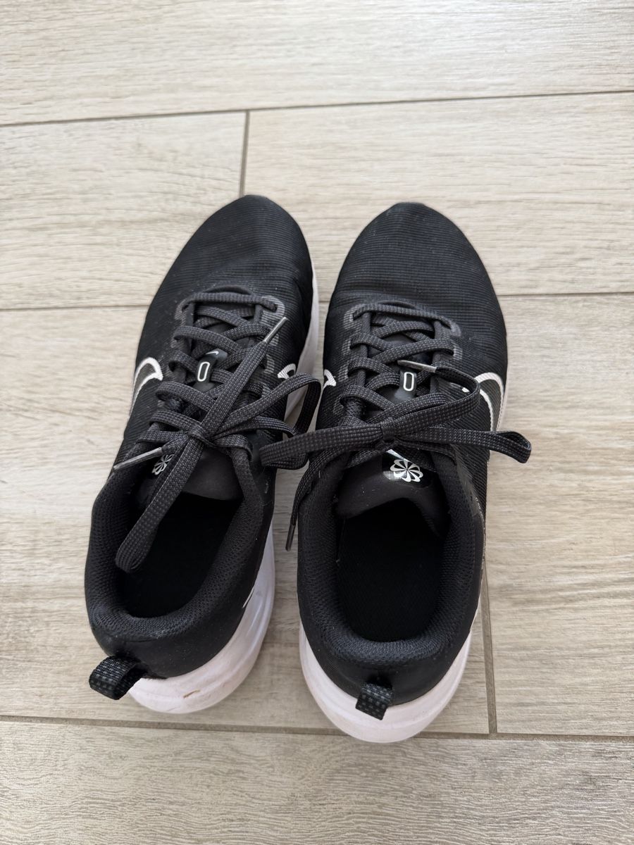 Nike Chaussures hommes: Nike – D'occasion à Riva San Vitale par anouky01 2