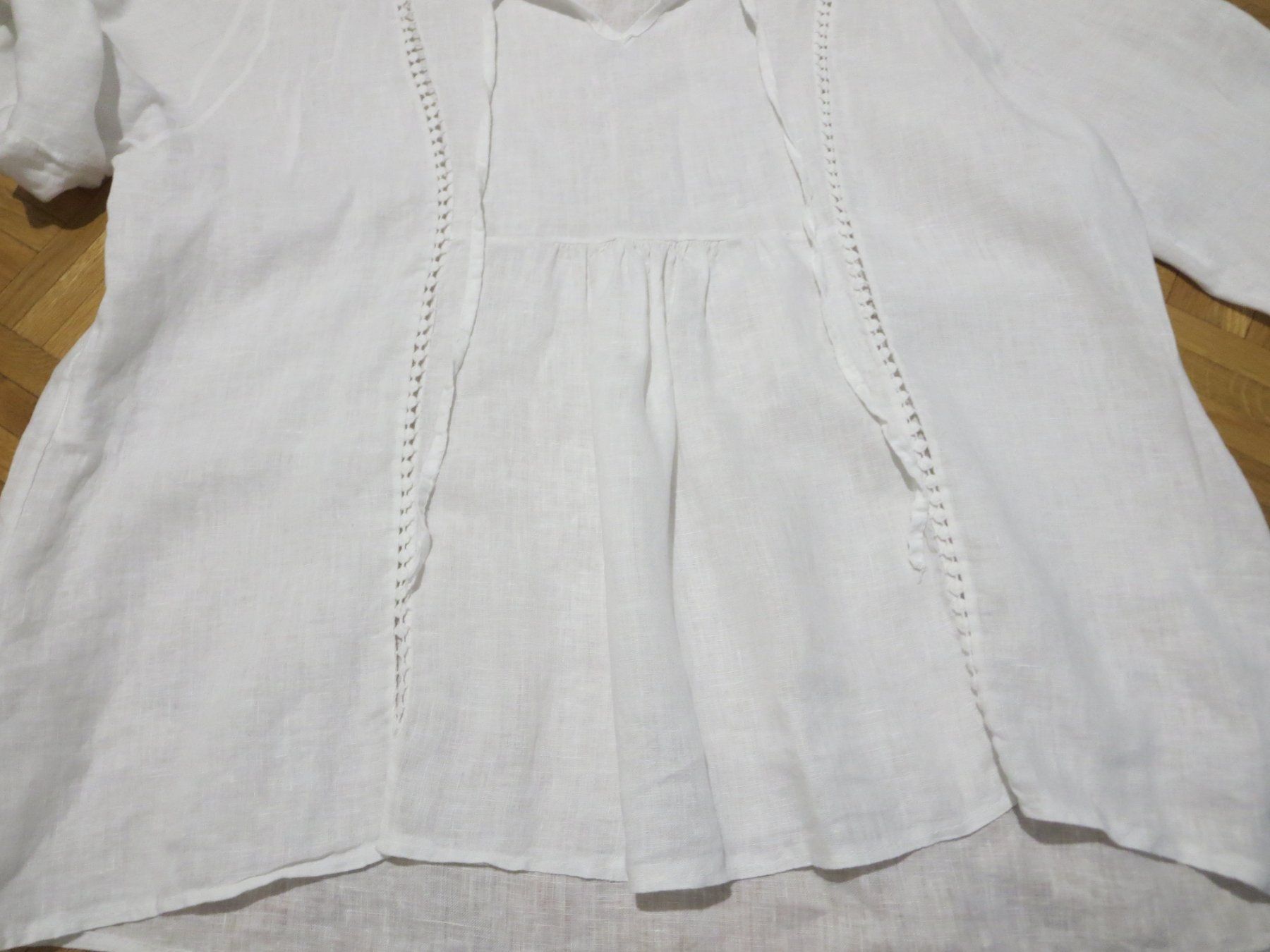 Blusen: Damen Leinen Bluse /Grösse X1/Large – Gebraucht aus Wallisellen von Arvenstube 5