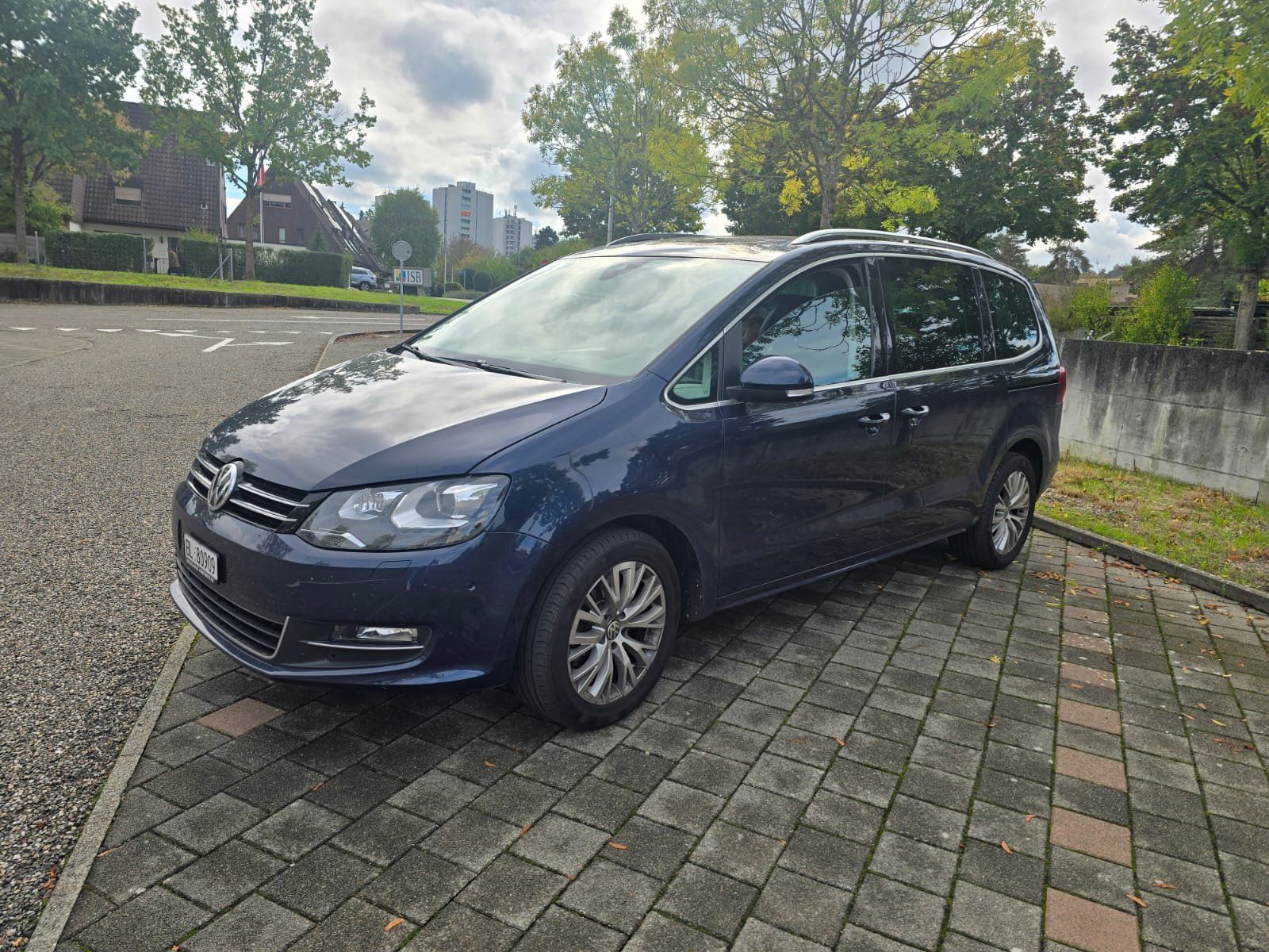 VW Autos: VW Sharan 2.0 TDI Highline 4Motion – Gebraucht aus Reinach BL von Evgeny_