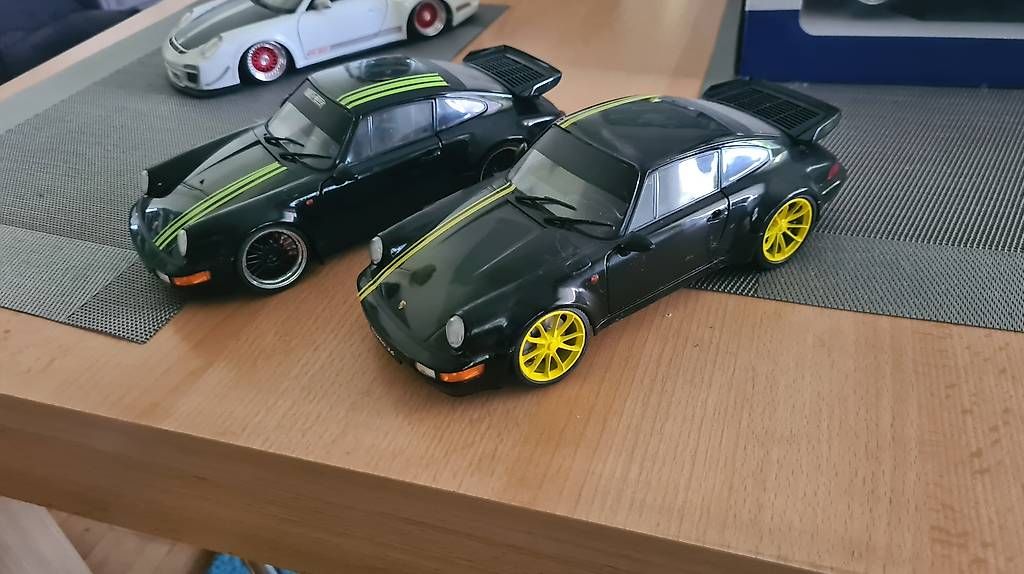 Modellini d'auto: 2×PORSCHE MODELLE 911  1:18 – Usato da Ittigen venduto da ROCKY1964 2