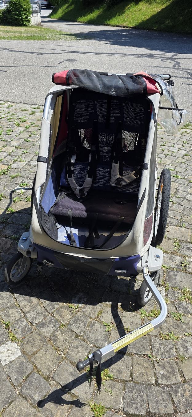 Thule Poussette: Kinderanhänger Chariot  – D'occasion à Hittnau par Annubis