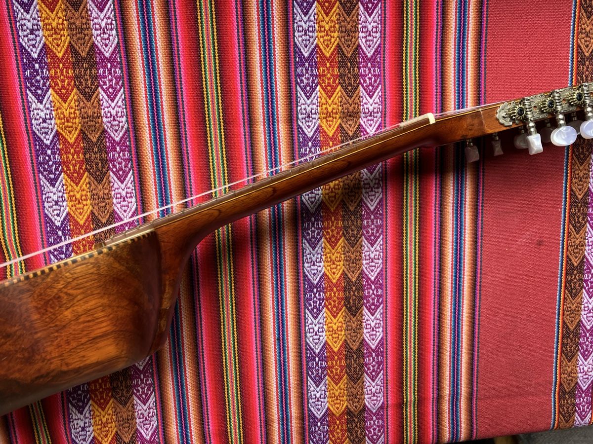 Strumenti musicali: Charango aus Peru, spielbereit - mit Tasche – Usato da Dornach venduto da SantiagoZG 3