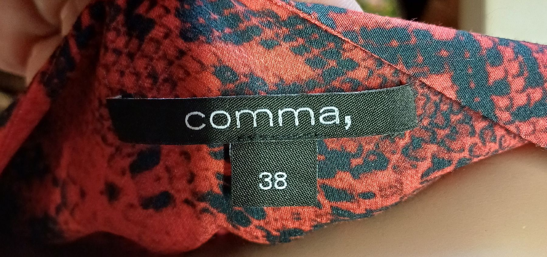 Comma Camicette: Bluse von comma im 38 – Usato da Merenschwand venduto da Brockinell 3