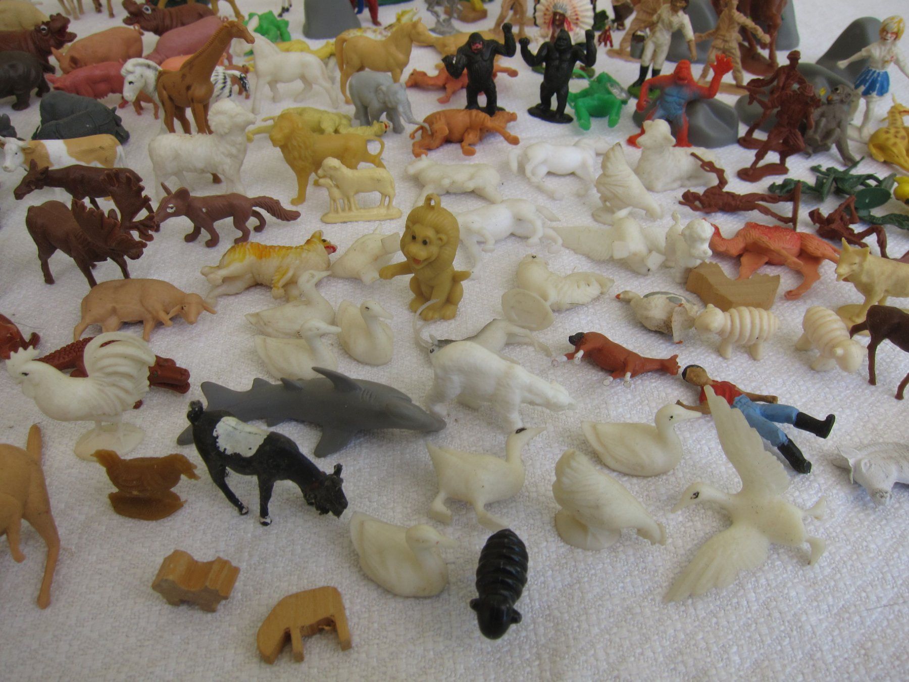 Giocattoli: Spielzeugfiguren und Tiere – Usato da Regensdorf venduto da Eri8057 5