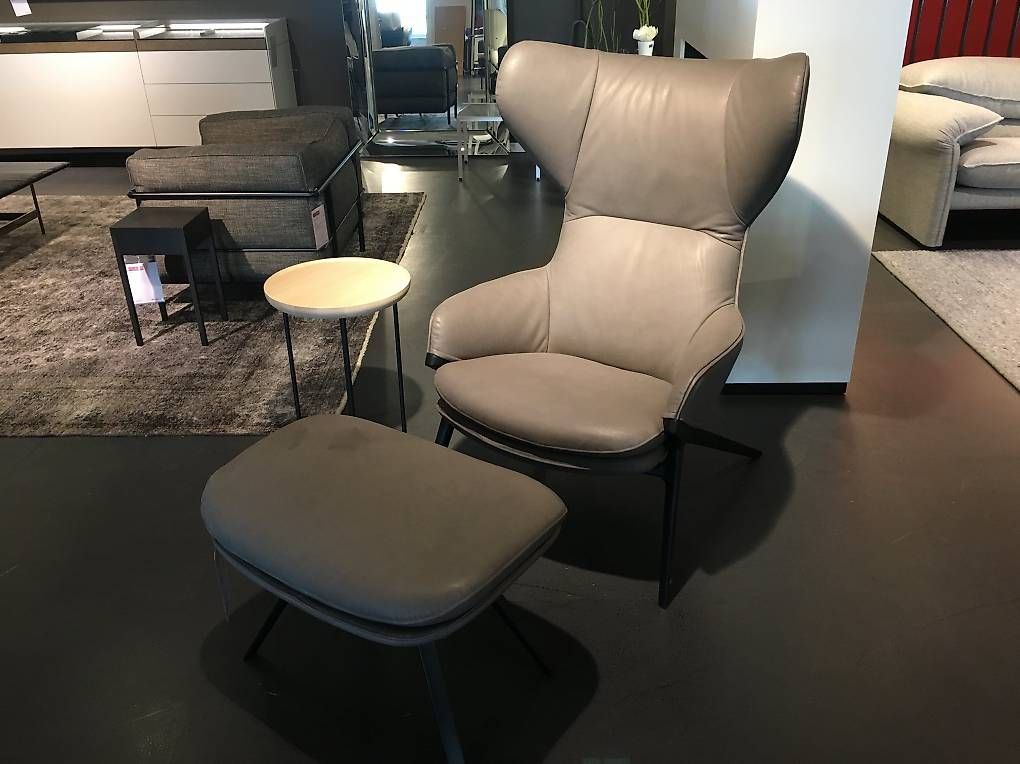 Poltrone: CASSINA SESSEL MIT HOCKER MODELL P22 – Usato da Holziken venduto da rol_vwd2