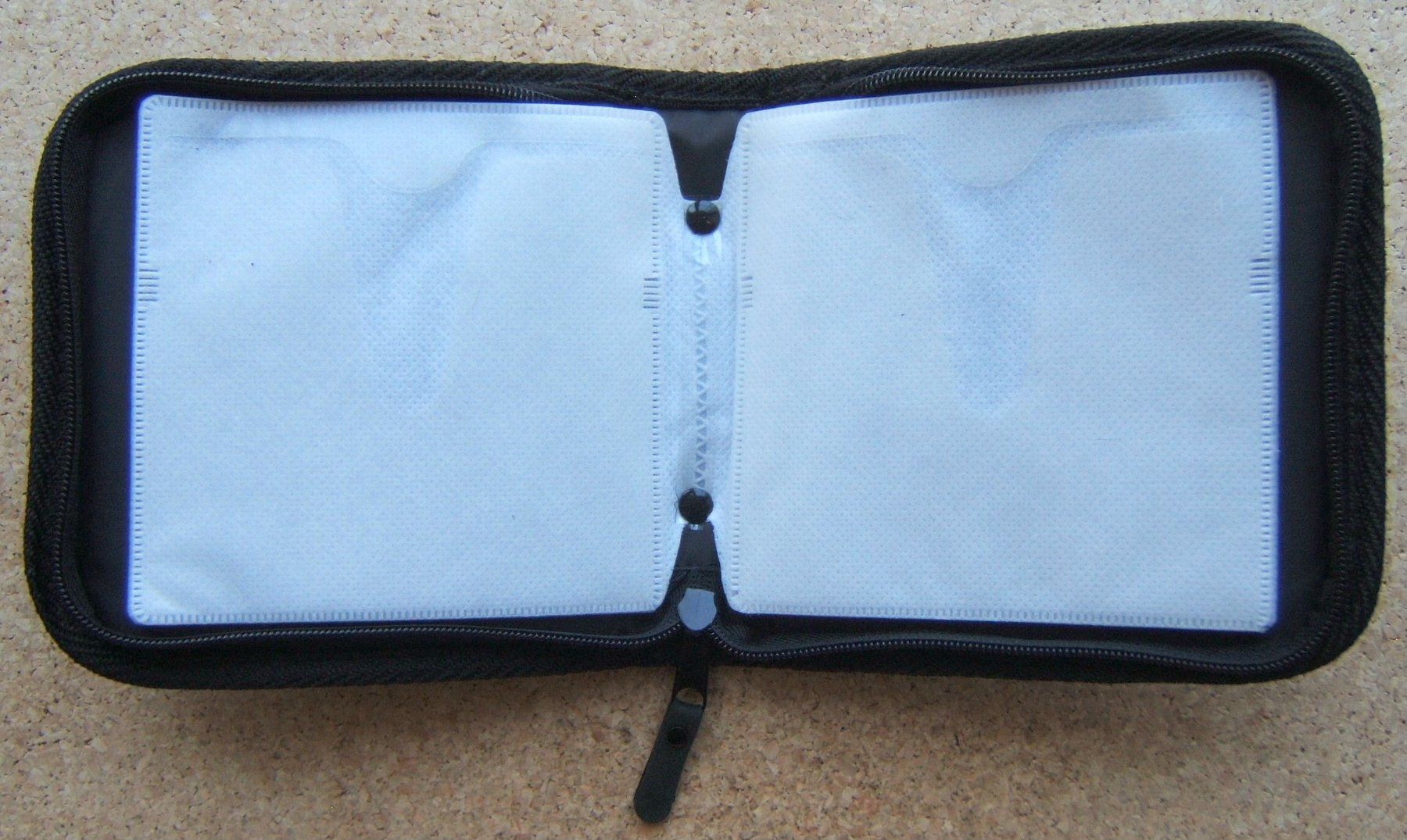 Borse: JAGUAR CD / DVD TASCHE – Nuovo (secondo la descrizione) da Brunnen venduto da Nonne04 2