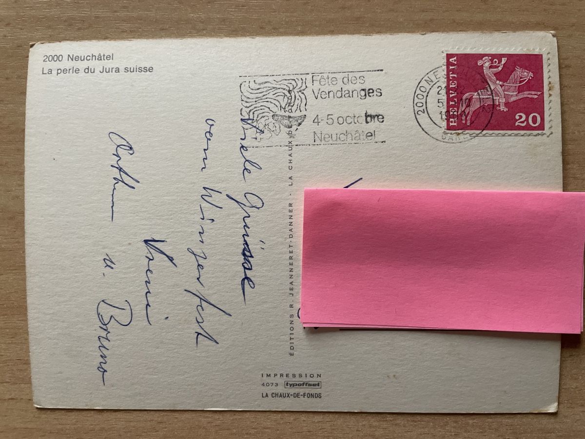 Cartoline postali: Neuchâtel Ansichtskarte mit Briefmarke, 1969, Vintage – Usato da Neuhausen am Rheinfall venduto da Arielle55 1