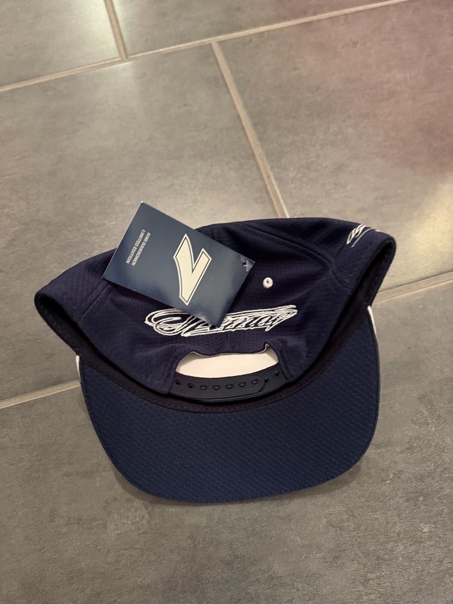 Altro in  Abbigliamento & Accessori: Kimi Räikkönen Cap – Nuovo e nell'imballaggio originale da Birr venduto da Lifecycle_ 1