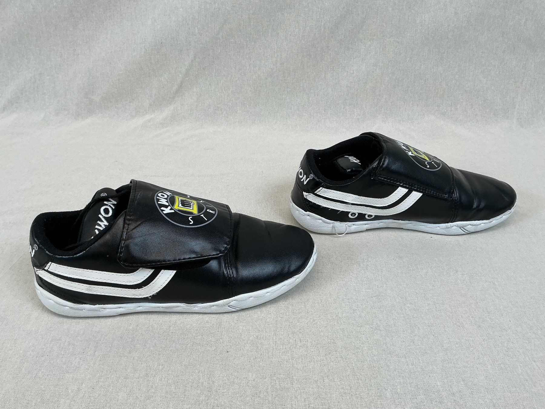 Scarpe da uomo: KWON Strike Kampfsport Schuhe Gr. 40 / 41 – Usato da Richterswil venduto da Restwert_Richterswil 4