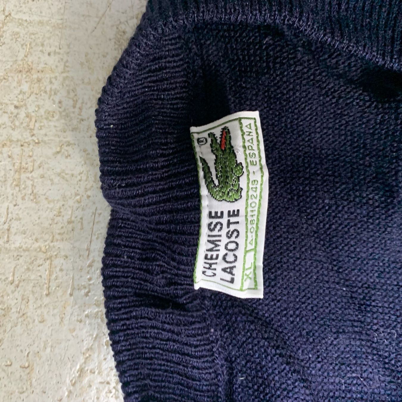 Maglioni & Felpe: dunkelblauer Lacoste Pullover V-Neck – Usato da St. Gallen venduto da ale_7yby 1