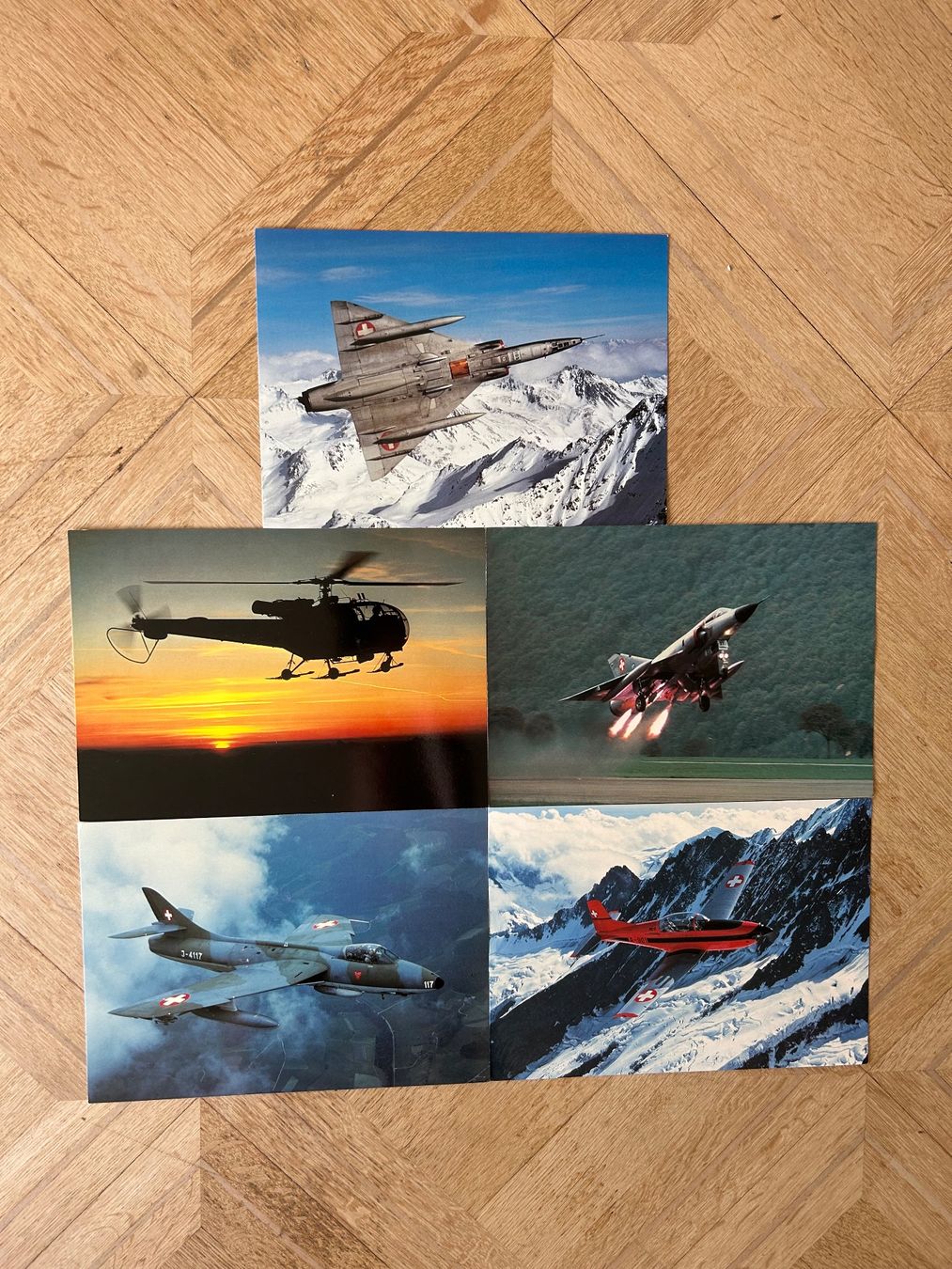 Foto & Immagini: 5 Schweizer Luftwaffe Bilder – Usato da Emmen venduto da Carbru