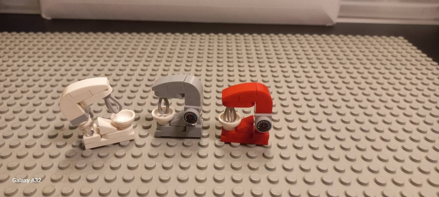 Lego Giocattoli: Lot de 3 robots ménager Lego – Usato da La tour de treme venduto da Legocreation82 2