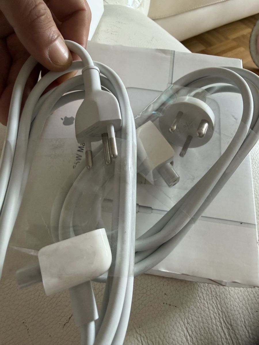 Apple Laufwerke & Adapter: Apple 2 câbles adapter  – Gebraucht aus Genève von wwo_mx7t 1