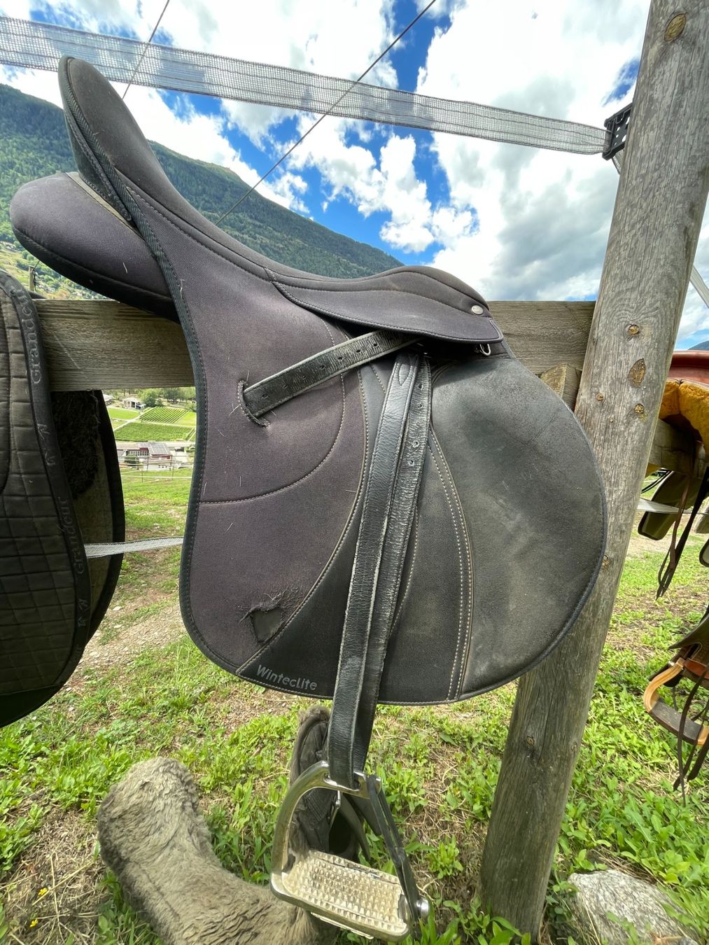 Selles, accessoires: Wintec Lite VS Sattel – D'occasion à Malvaglia par Ponos