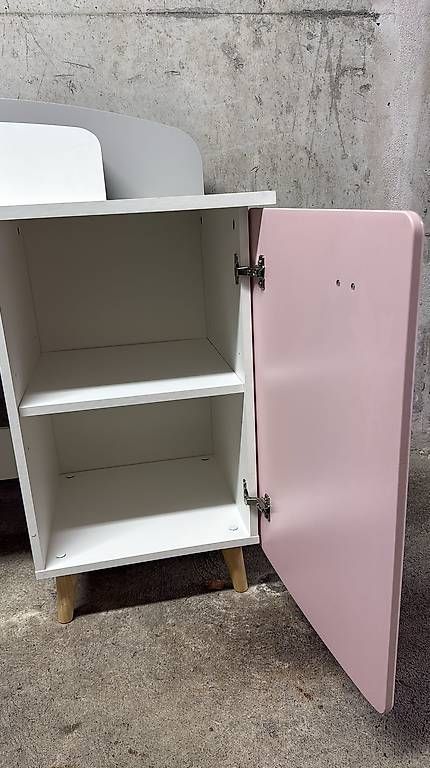 Scrivanie: Bureau avec chaise pour fille – Usato da Genève venduto da mar_rw9d 1